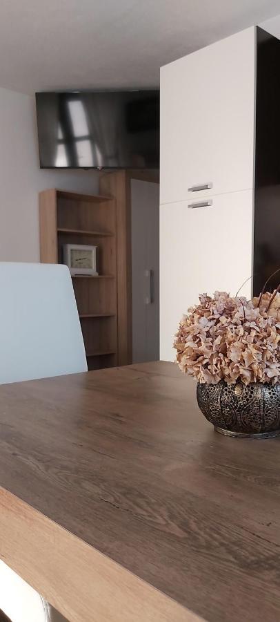 Apartment Iva Нивице Екстериор снимка