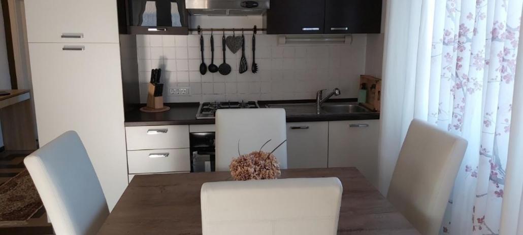Apartment Iva Нивице Екстериор снимка