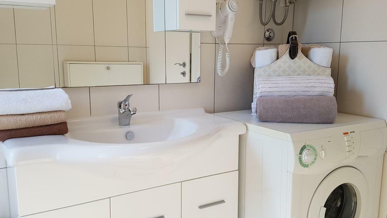 Apartment Iva Нивице Екстериор снимка